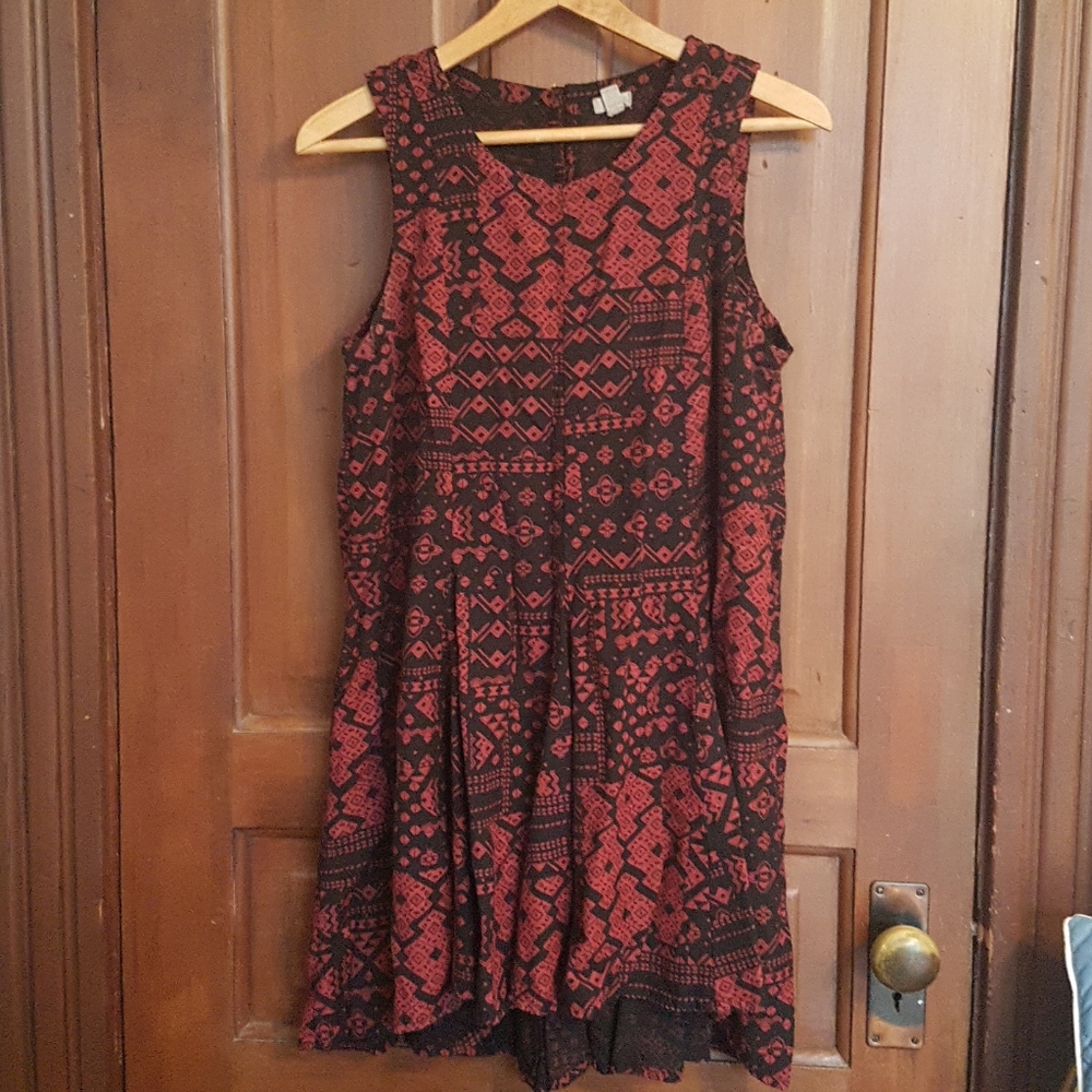 Ecoté Black and Burgundy UO Dress/Tunic